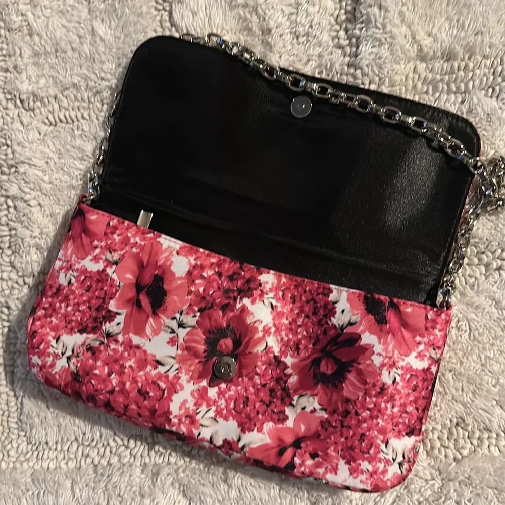 WHBM Floral Clutch with Shoulder Chain Strap - Picture 5 of 10